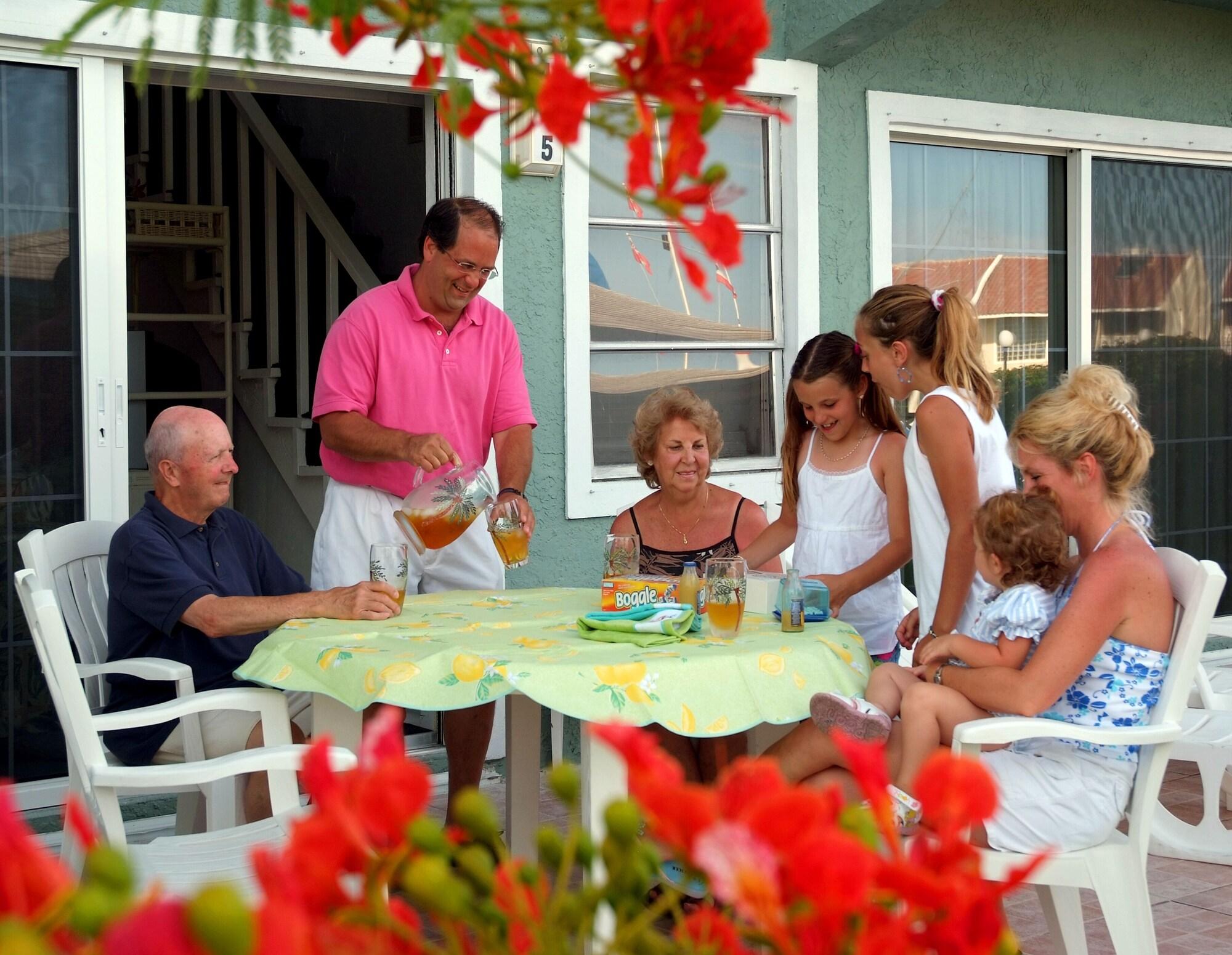 Ocean Reef Yacht Club & Resort Freeport Bagian luar foto